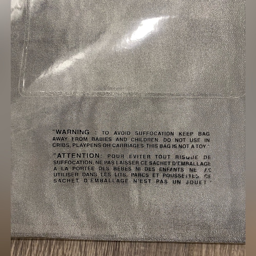 Pottery Barn Pleat Silk Organza Runner 16” X 70” Silver Shiny NIP - Picture 8 of 9